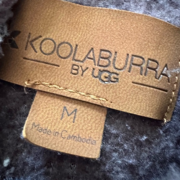 Koolaburra by UGG Brushed Back Sherpa Hoodie Pullover Black Geo Medium A544816 - Picture 4 of 4